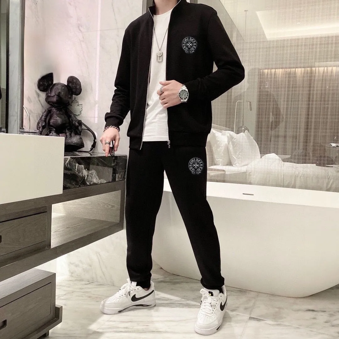 🅿️420 direct batch [ChampionHearts] (Fat Man Gospel) hot-selling suit is coming. Focus on the original version of the official website. 2025 new hot-selling cardigan sweater suit. The original order is the best. 🇭🇰The meticulous work of top designers. It has a fitting and perfect upper body effect. 100% natural high-quality Roman cotton, close-fitting comfort, noble and elegant! Original hardware embodies elegance and nobility! Counter size: M-5XL (maximum wear up to 220 pounds)